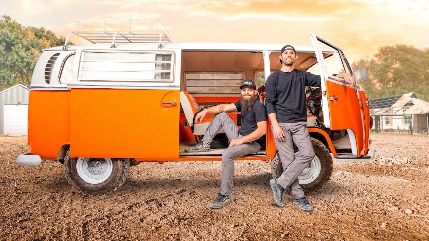 Watch Holden Bros Restos live